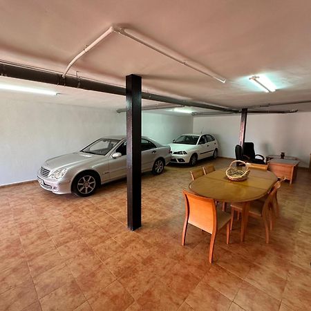 Вилла Casa Grande De Tres Plantas Con Parking Gratis Линарес Экстерьер фото